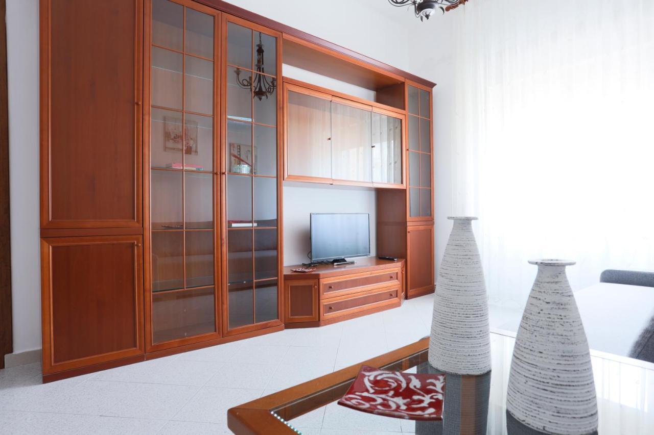 Bright Apartment Near The Sea With Parking Salerno Eksteriør bilde