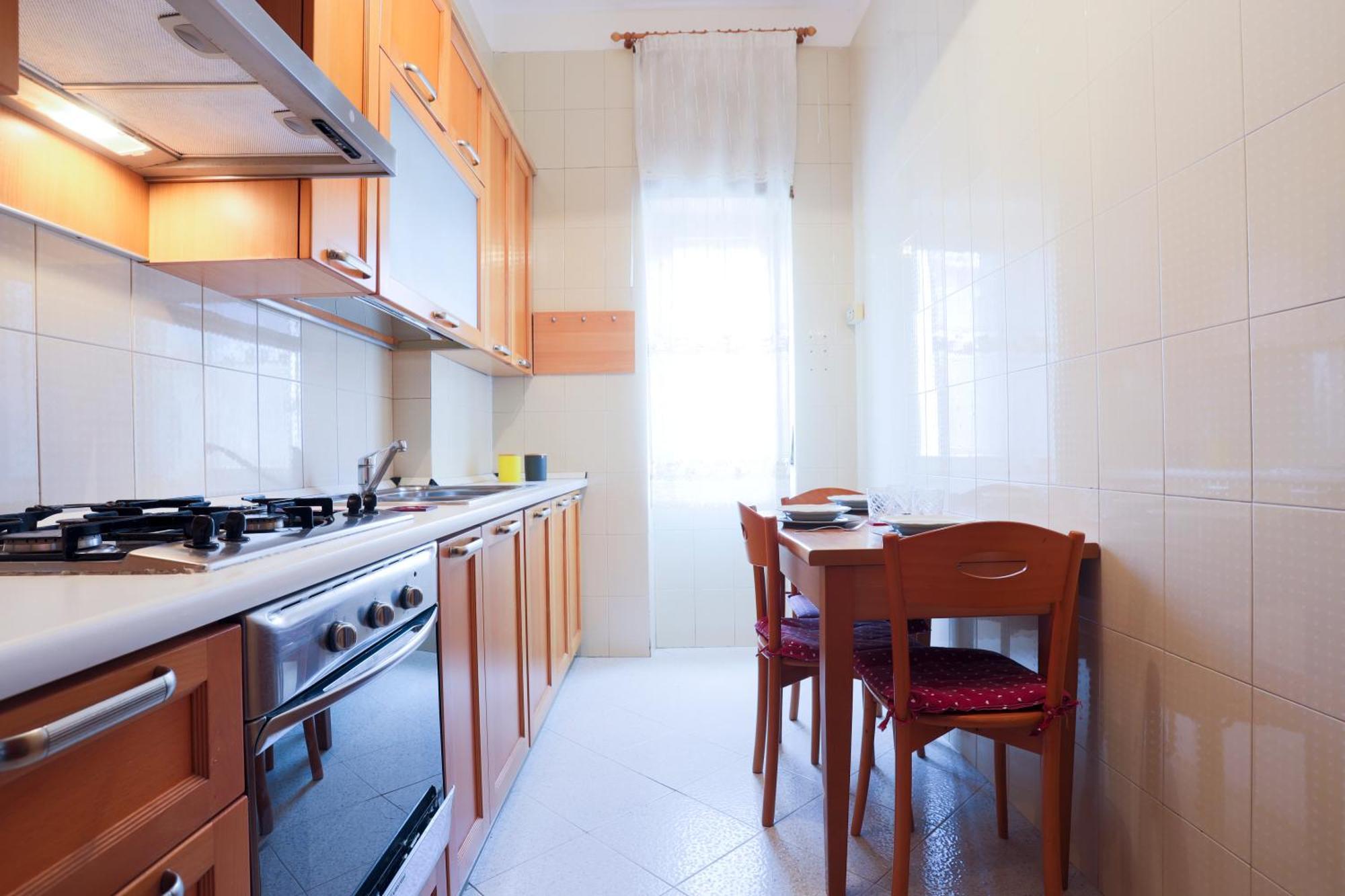 Bright Apartment Near The Sea With Parking Salerno Eksteriør bilde